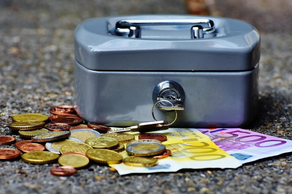 Investment Property Cash Flow Analysis: Positive vs Negative