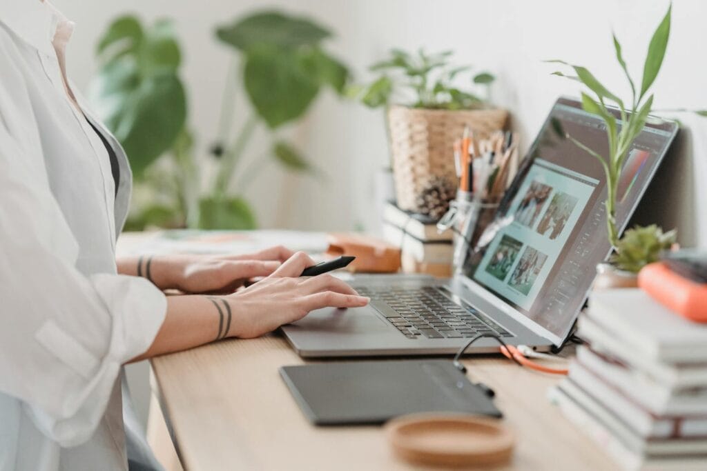 Self-Employed Real Estate Investors: Tax-Optimized Financing