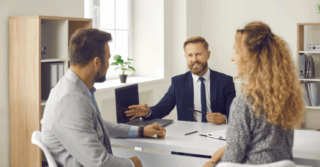 How to Use an Investor-Friendly Agent to Expand Into New Markets
